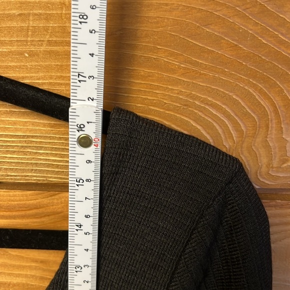 B.O.G. BAND OF THE FREE Women’s BLACK RIBBED CROP KNIT SHIRT Sm LONG SLEEVES - Picture 3 of 9